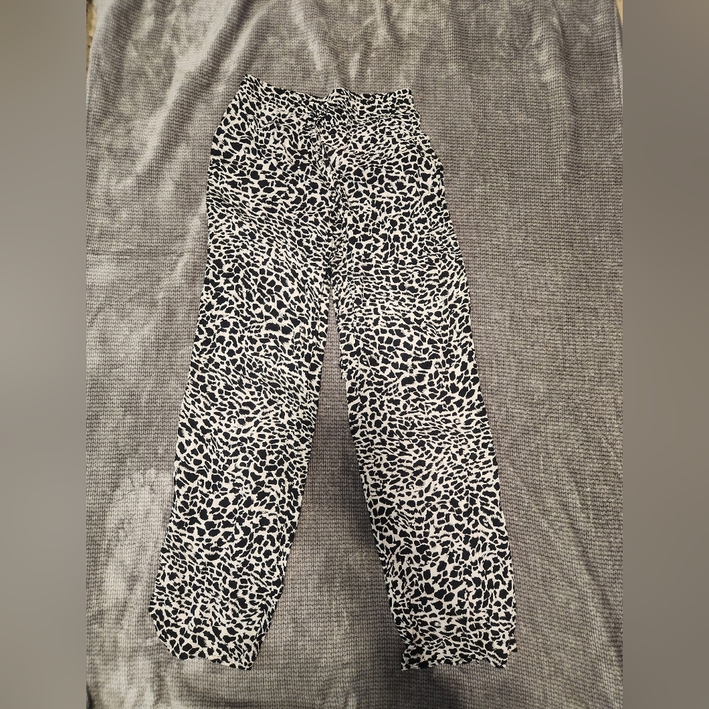 Iman black and white‎ pants